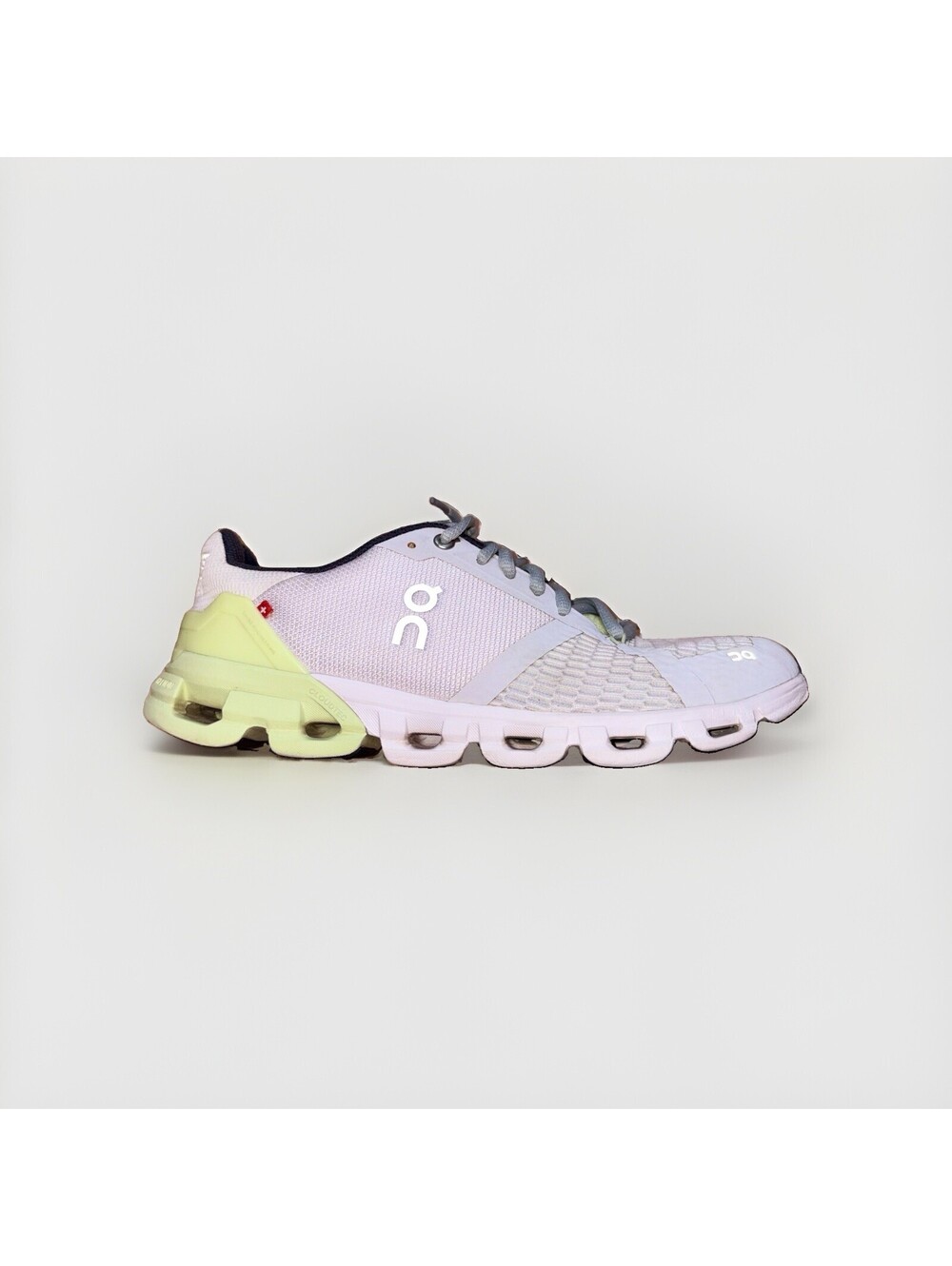 On Cloudflyer 4 Women’s 10.5 White Lime Support Running Shoes Sneakers